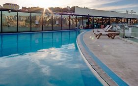 VIP Executive Eden Aparthotel
